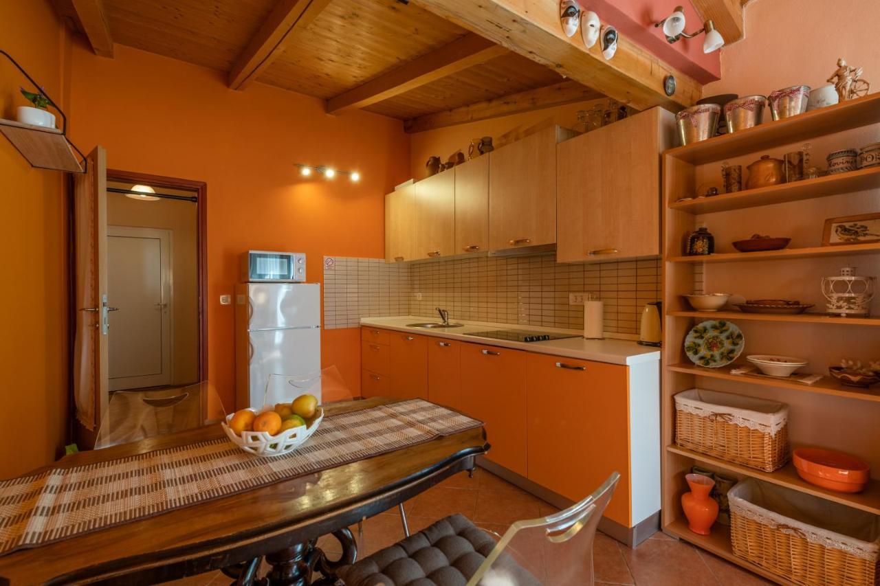 Apartment Orange 29 Ровінь Екстер'єр фото